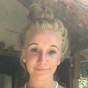 Meet your Posher, Breea